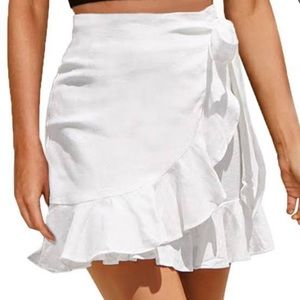 Do + Be White Skort